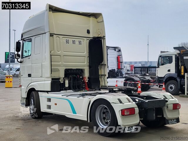 Standartinis-SZM DAF XF 530 4X2 PTO-prepared Standklima ACC