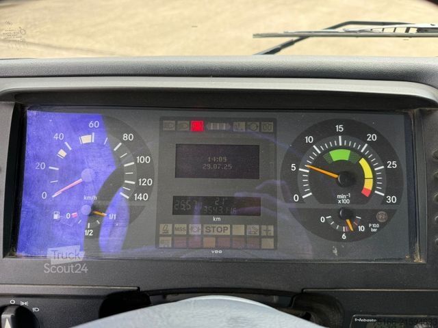 Box van MERCEDES-BENZ ATEGO 815 Koffer 4,30 m Ladebordwand 1,5 T*AHK