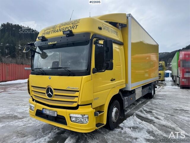 Valigia Mercedes-Benz Atego 1227 Box Truck with Tail Lift – 122,000 km W
