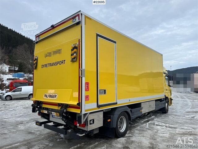 Valigia Mercedes-Benz Atego 1227 Box Truck with Tail Lift – 122,000 km W