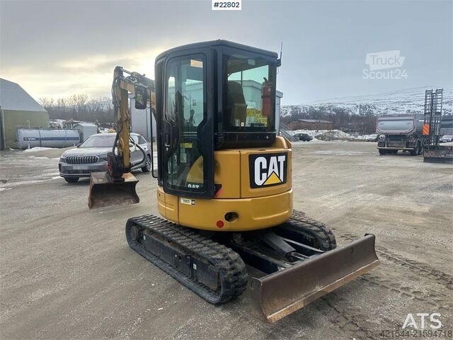 Miniescavatore CAT 303.5ECR excavator w/ 2 buckets and tiltrotator –