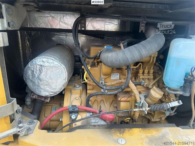 Miniescavatore CAT 303.5ECR excavator w/ 2 buckets and tiltrotator –