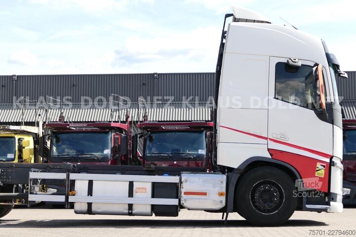 شاحنة ذات هياكل قابلة للتبديل VOLVO FH 460 Globetrotter BDF 2 XL-Tanks Euro 6