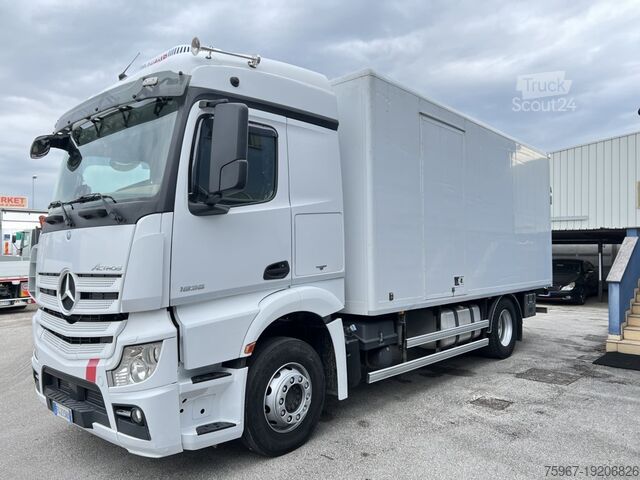 Samochód dostawczy Mercedes-Benz Actros 1836
