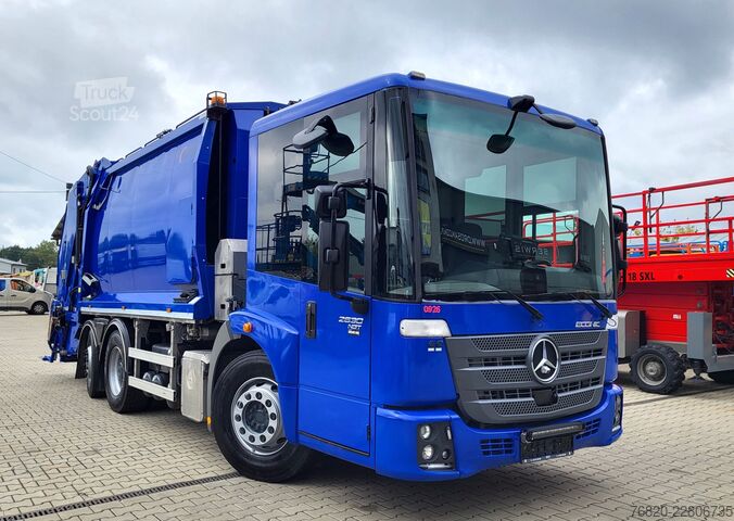 Autospecială de gunoi Mercedes-Benz ECONIC 2630