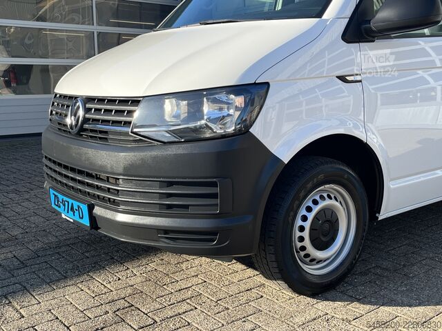 Personenbus VW Transporter Kombi 2.0 TDI L1H1 Incl btw 9-Perso...