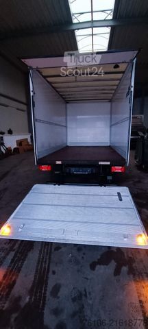 شاحنة صندوقية IVECO Daily 35S16 Koffer mit Ladebordwand *Klima-aut.*