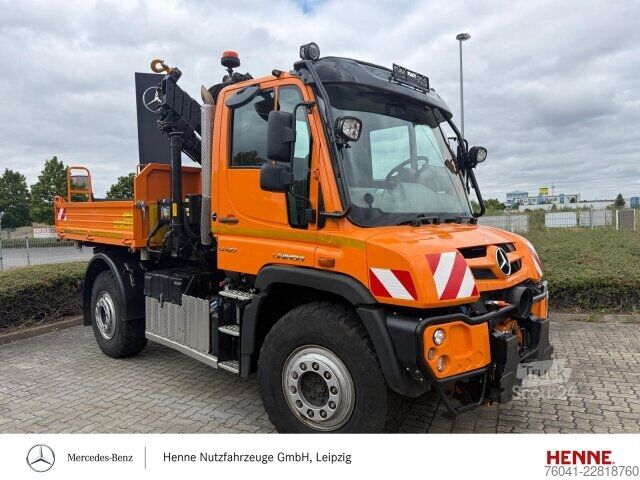Jiný Mercedes-Benz Unimog U 427 mit Hiab Kran