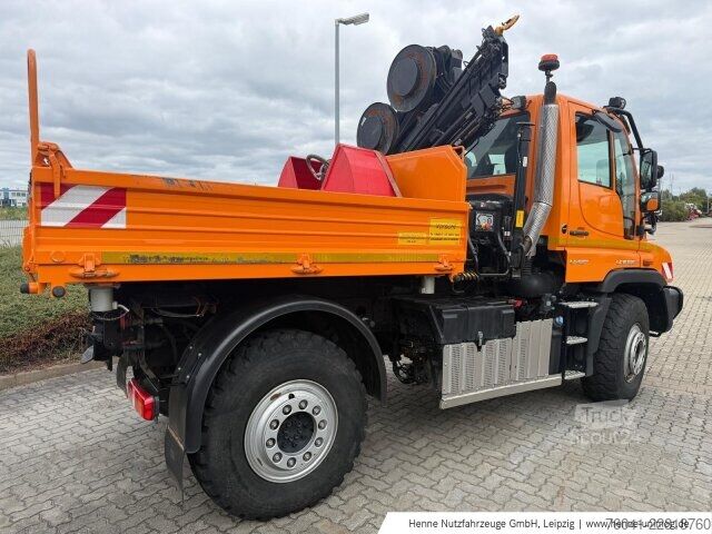 Jiný Mercedes-Benz Unimog U 427 mit Hiab Kran