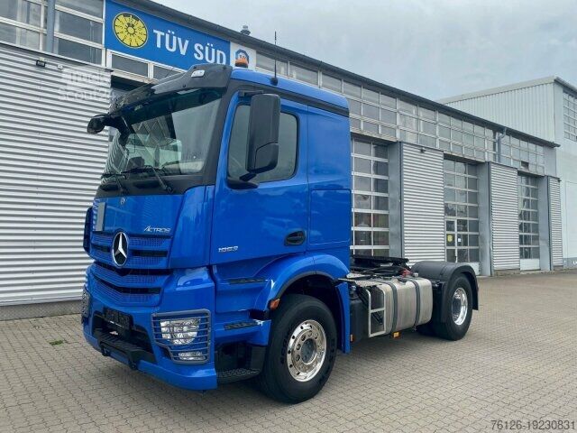Tracteur routier standard Mercedes-Benz 1853LS Kipphydr./2xNebenantr./Zusatzhydraulik