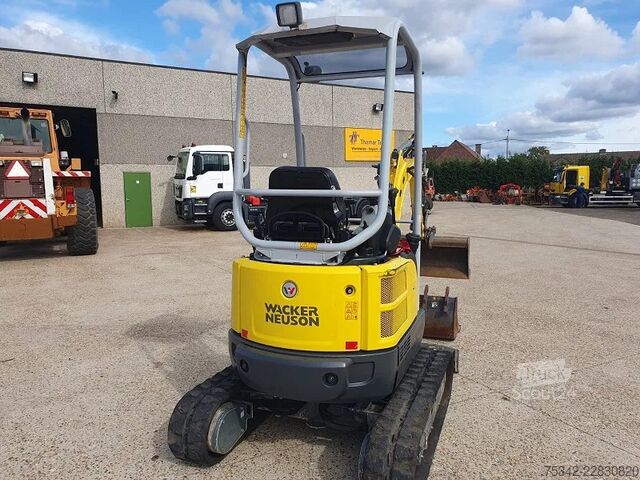 Mini bager WACKER NEUSON E13-01 - Model EZ17 Minigraver - 757 uren