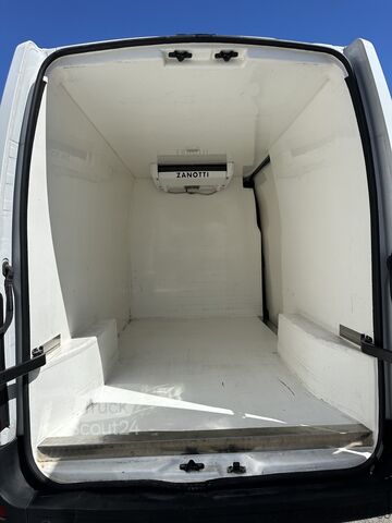 šaldytuvas furgonas Renault Master