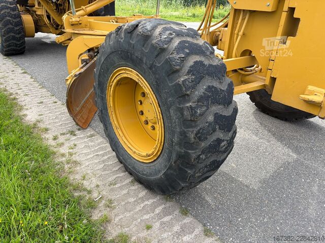 مستویة الطریق Caterpillar 140H