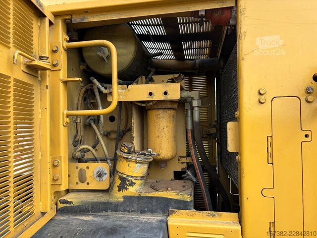 مستویة الطریق Caterpillar 140H