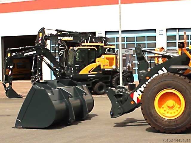 Колесный погрузчик Hyundai HL 940 A inkl. Hydr. Schnellwechsler & Erdschaufel Neu