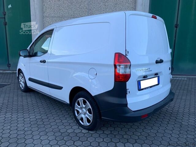 Pick-up Ford Courier Van - Euro 6