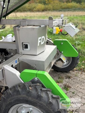 Traktor FarmDroid FD20