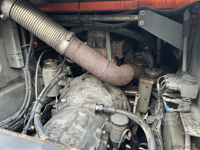 Standaard-SZM Terberg YT 182 Terminal Tractor / Allison - Cummins