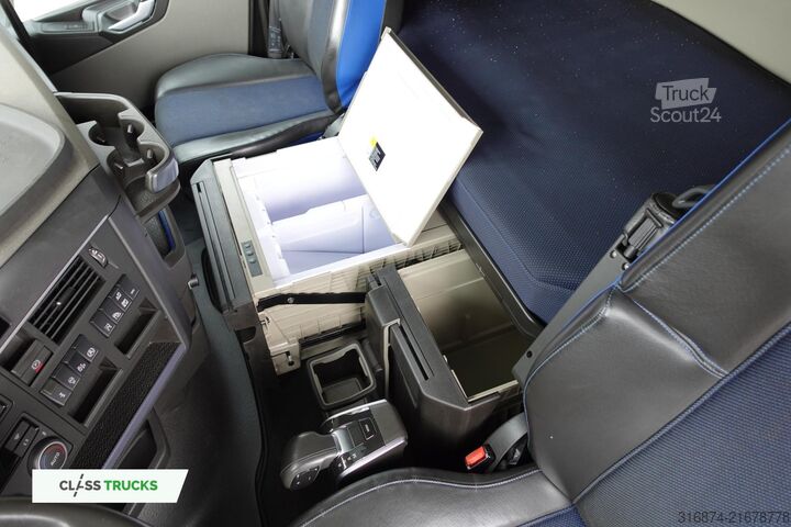 Standard tractor unit VOLVO FH 460 Globetrotter XL i-Save