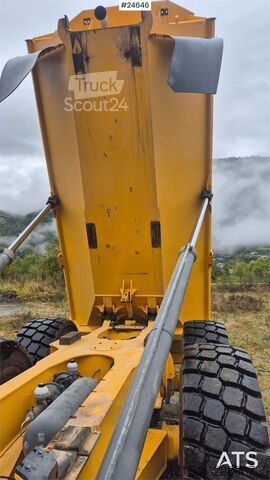 Dumpbil Volvo A25E Dumper with White Plates