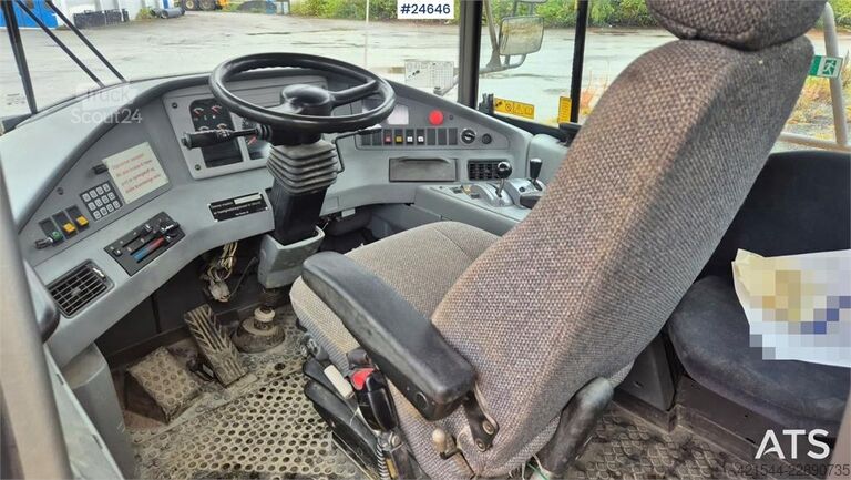 Dumpbil Volvo A25E Dumper with White Plates