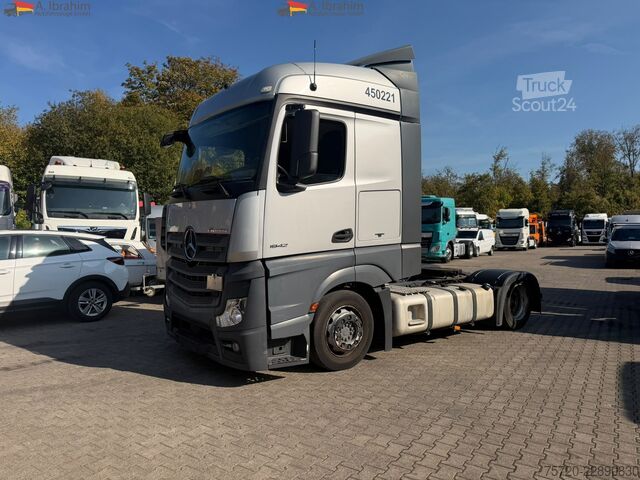 Volymdragbil Mercedes-Benz Actros 1842 Retarder Euro 6 Original Kilometer 4x2