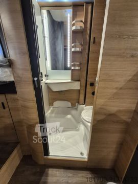 Daļēji integrēta kemperis Knaus L!VE WAVE 650 MEG Black Selection *TraumMobil*Automatik*Schwarz*