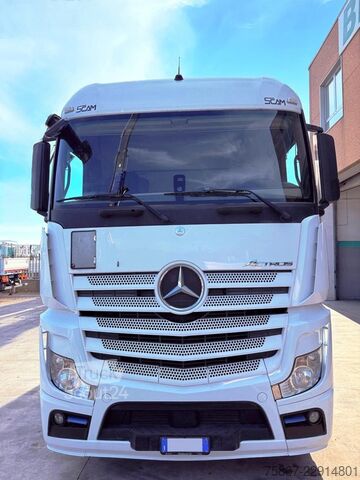 φορτηγό εναλλασσόμενου αμαξώματος Mercedes-Benz Actros 2542