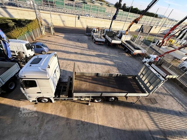 φορτηγό εναλλασσόμενου αμαξώματος Mercedes-Benz Actros 2542
