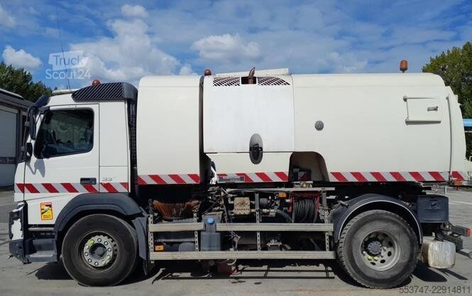 Veegmachine Volvo FMX
