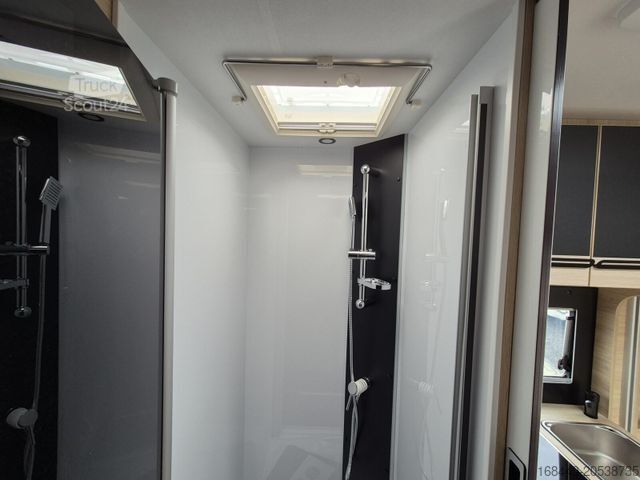 Félintegrált lakóautó CHAUSSON Teilintegriert Titanium Line 630 2026/Arctic