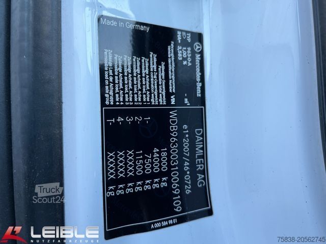 Flaklastbil med kapell MERCEDES-BENZ Antos 1832*Klima*Navi*LBW*Rufa-Aufbau*