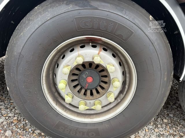 Polpriklopnik s premičnim dnom KNAPEN K100 Schubboden 92m³ HDI Boden ideal für Müll