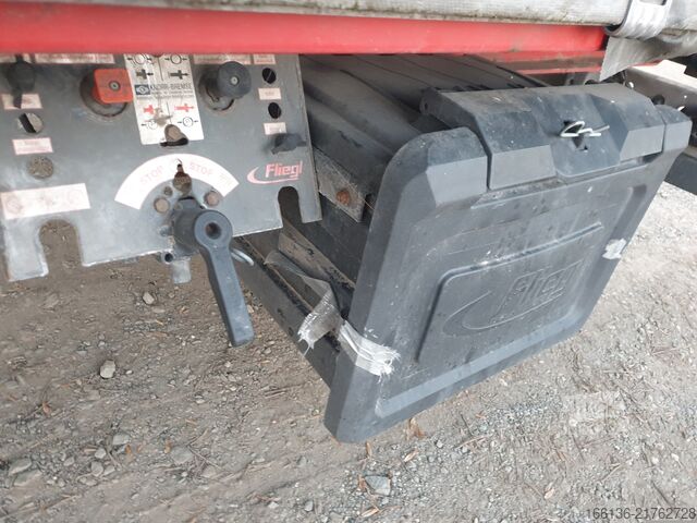 Semi-remorque bâchée FLIEGL 3-Achs Gardinensattel Mega Xtra-Long