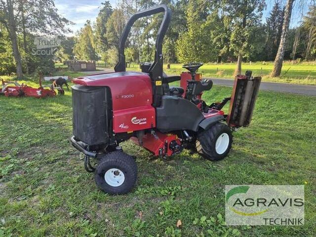 Cortadora de relva Toro LT-F 3000-4WD