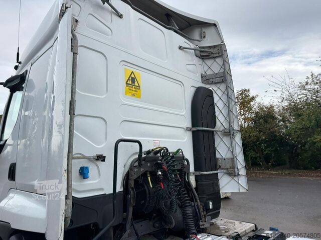 Standaard trekker Renault Premium 440 DXi