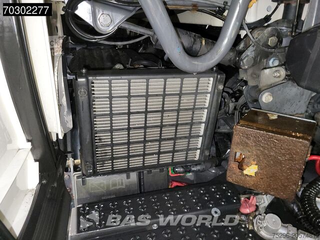 Volume tractor Scania R450 4X2 Mega Hebesattel Retarder 2x Tanks Stan...