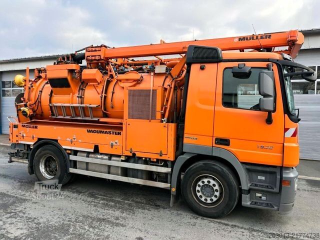 Vákuumtartályos teherautó MERCEDES-BENZ 1932 4x2 Kanalreiniger Kombi MÜLLER F70KH