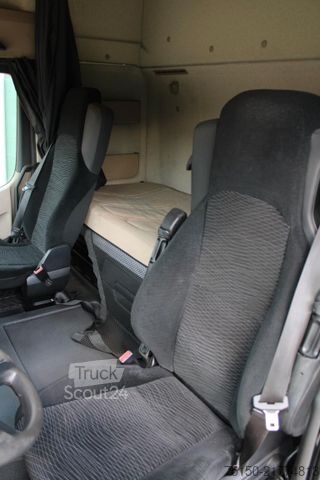 Nagy térfogatú nyergesvontató MERCEDES-BENZ 1842 4x2 LL - wenig KM - Nr.: 338