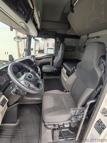 Standarta vilcējs MAN TGX.18.510 BLSA