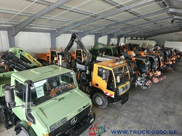 Cestna čistilnica Multicar Tremo X56 Winterdienst Streuer + Besen NUR 9TKM