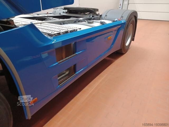 Стандартный седельный тягач Mercedes-Benz Actros 1842 LS