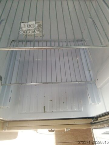 Autocaravană semi-integrată Fiat Ducato Carasuite 650 MF Teilintegriert | Voll ausgestattet