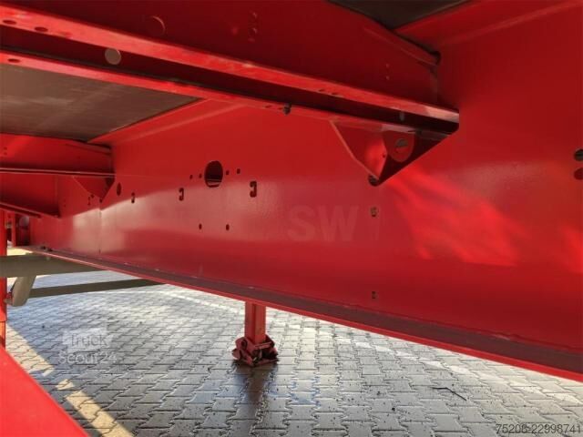 Skåpsemitrailer Krone Dry Liner Standard