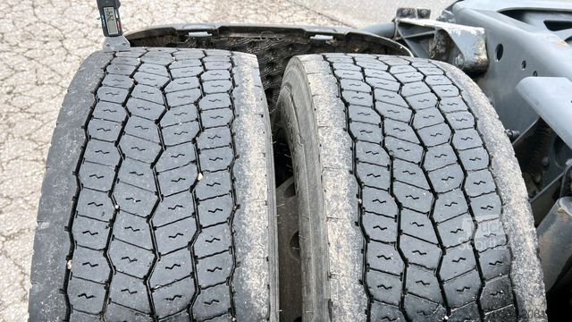 Standard tractor unit DAF XG+ 530 FT