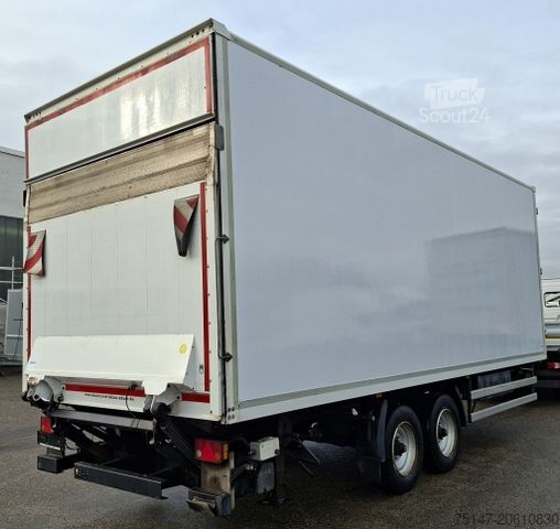 Skriňový príves ACKERMANN-FRUEHAUF 11,9 t Tandem-Anhänger Türen vorne Durchlade LBW