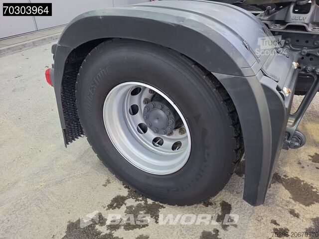 Standard tractor Mercedes Actros 1943 4X2 BigSpace Euro6