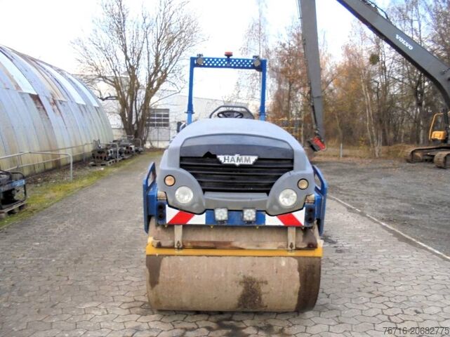 Tandemrol Hamm HD 13 VV mit Splittstreuer