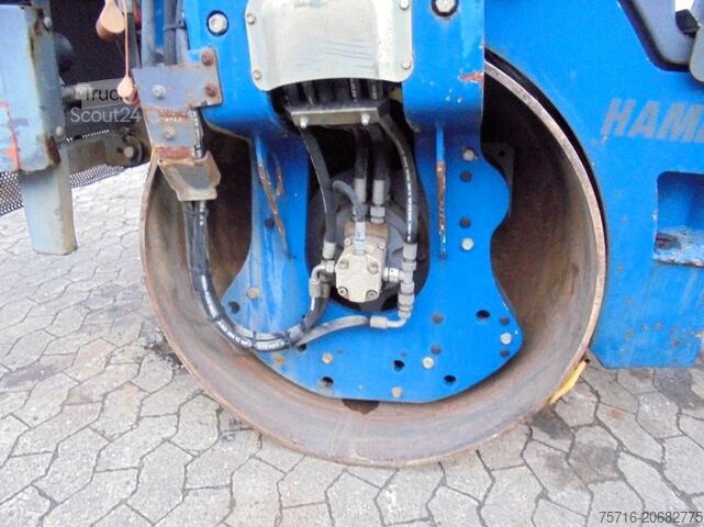 Tandemrol Hamm HD 13 VV mit Splittstreuer