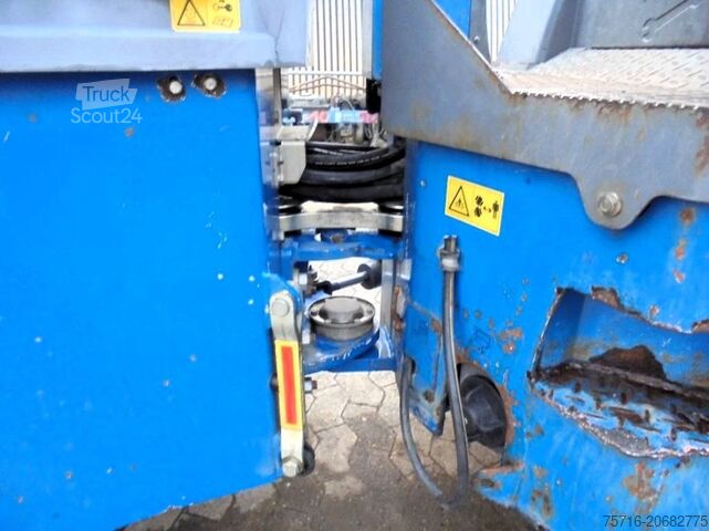 Tandemrol Hamm HD 13 VV mit Splittstreuer